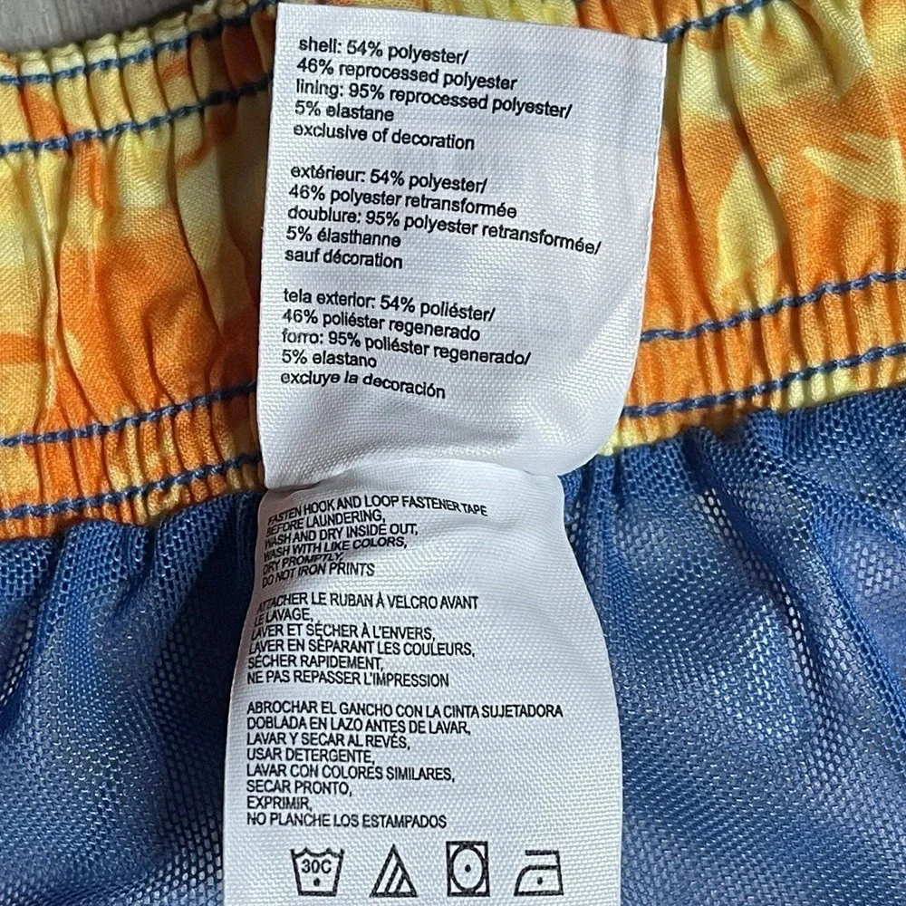 Speedo Swim trunks Size Medium 4-Way‎ Comfort Stretch UPF 50+ Z-353
